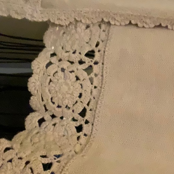 Lily Top - Size:Medium - Picture 3 of 4